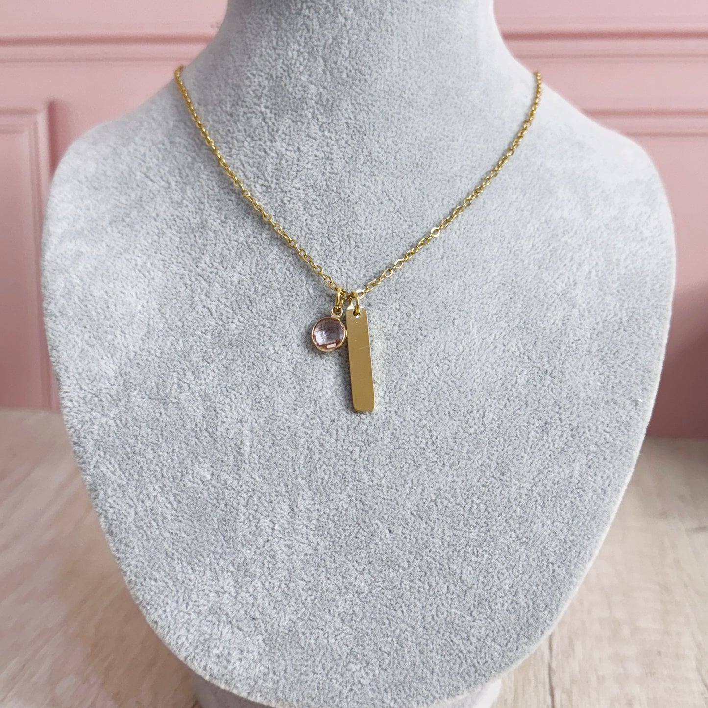 Collar rectangular con cristal