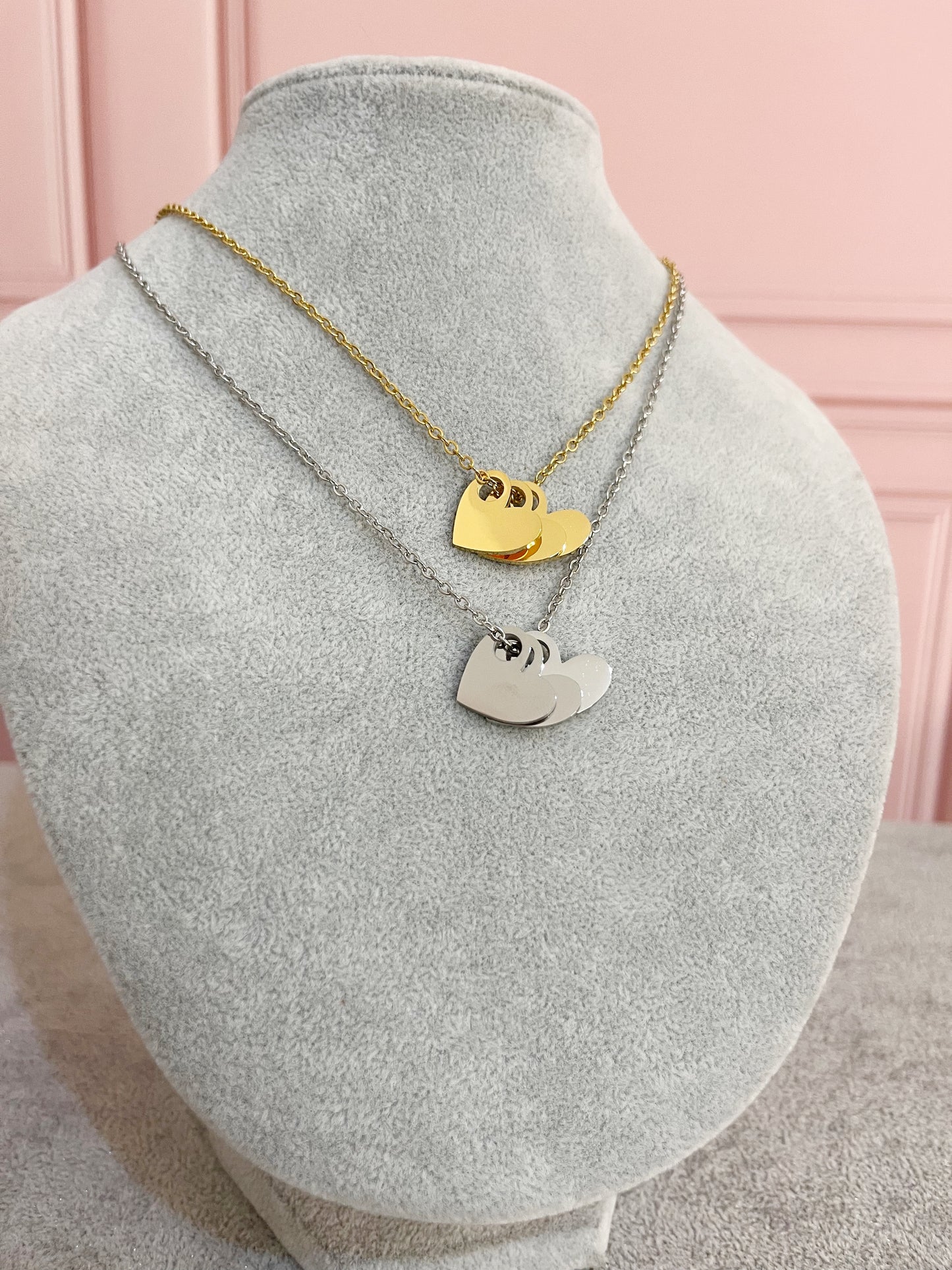 Collar corazónes