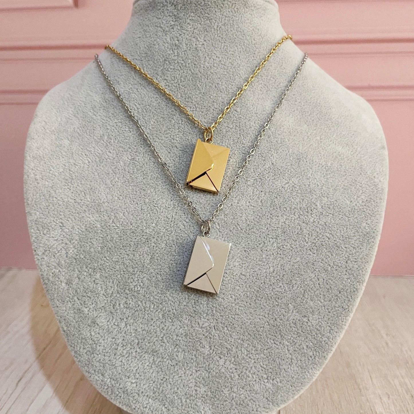 Collar sobre