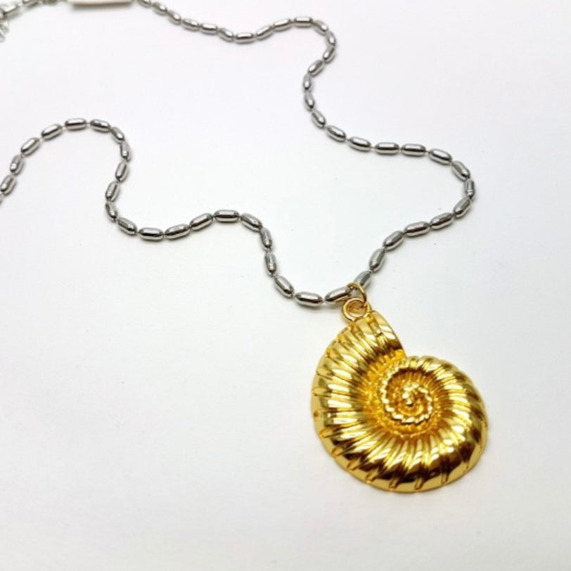 Collar caracol