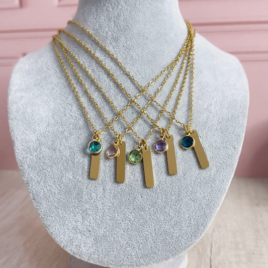 Collar rectangular con cristal