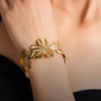Floral bracelet
