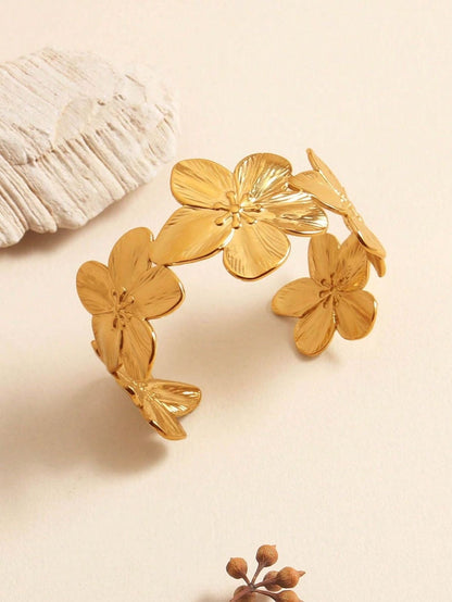 Floral bracelet